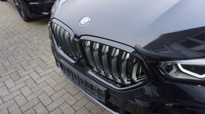 Решетка радиатора черная BMW X6 G06 Shadow Line ( Iconic Glow )