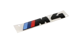 Черная эмблема BMW M4