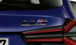 Эмблема черная BMW X3M COMPETITION